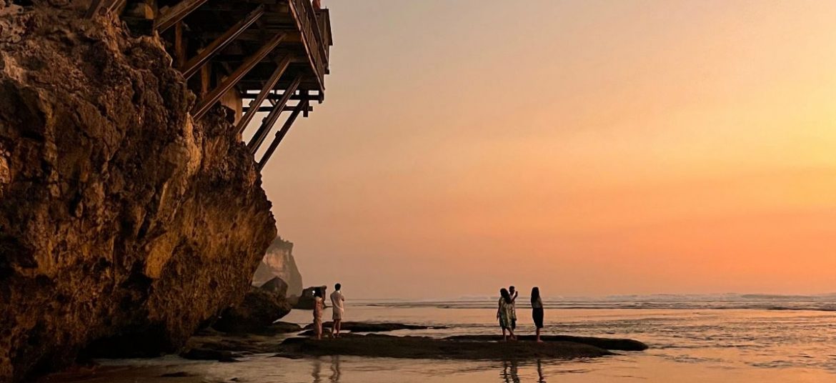 Sunset at Suluban Beach, Uluwatu. Sunset at Suluban Beach in Uluwatu, Bali.